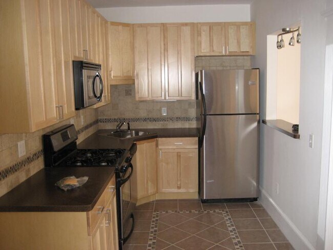 Photo - 11 Saint Lukes Rd Unit #1