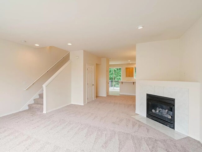 Photo - 9215 SW Sweek Dr