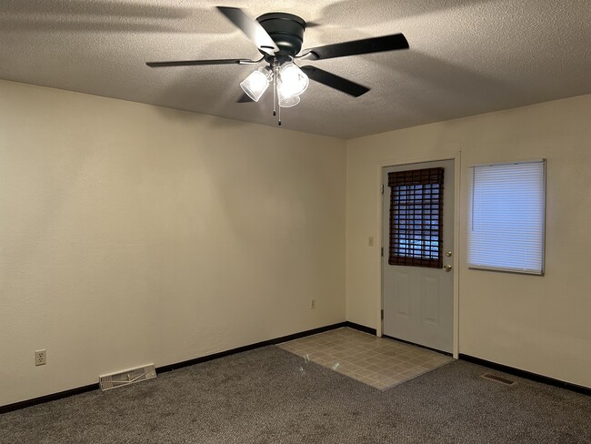 Photo - Two bedroom Townhouse off Lewis Ave near Alexis Rd.