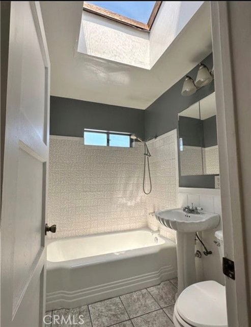 Photo - 422 E 18th St