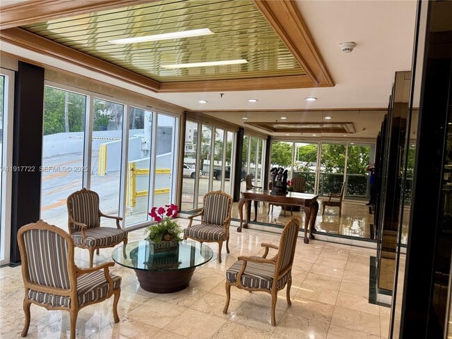 Photo - 2401 Collins Ave Unit 611