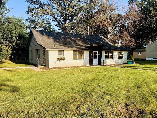 Photo - 5020 Welcome Ave N