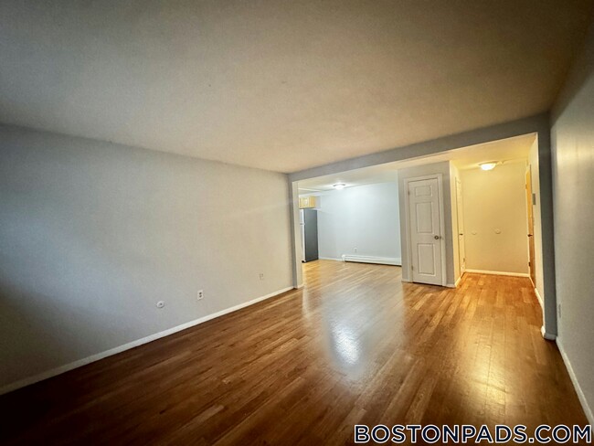 Photo - 715 N Main St Unit 5