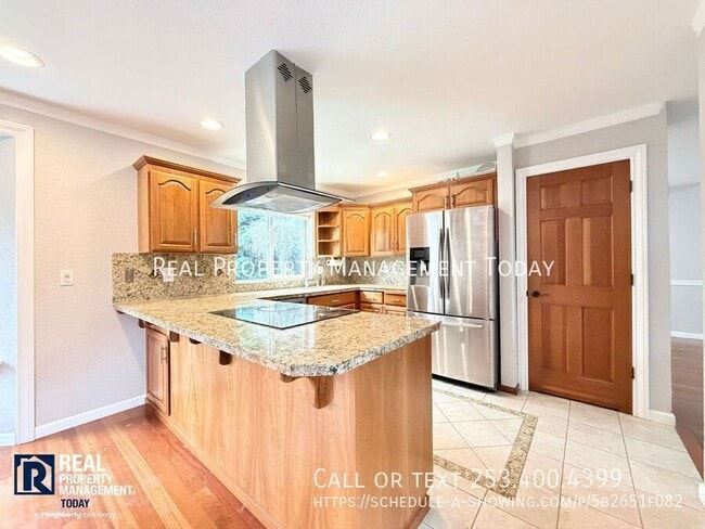 Photo - 6010 122nd Street E