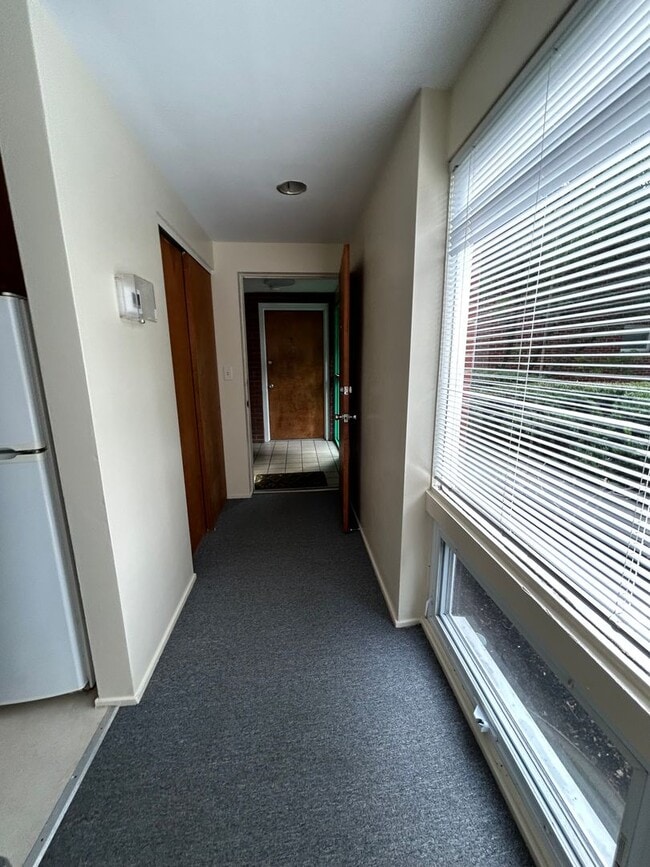 Photo - 250 S Corl St