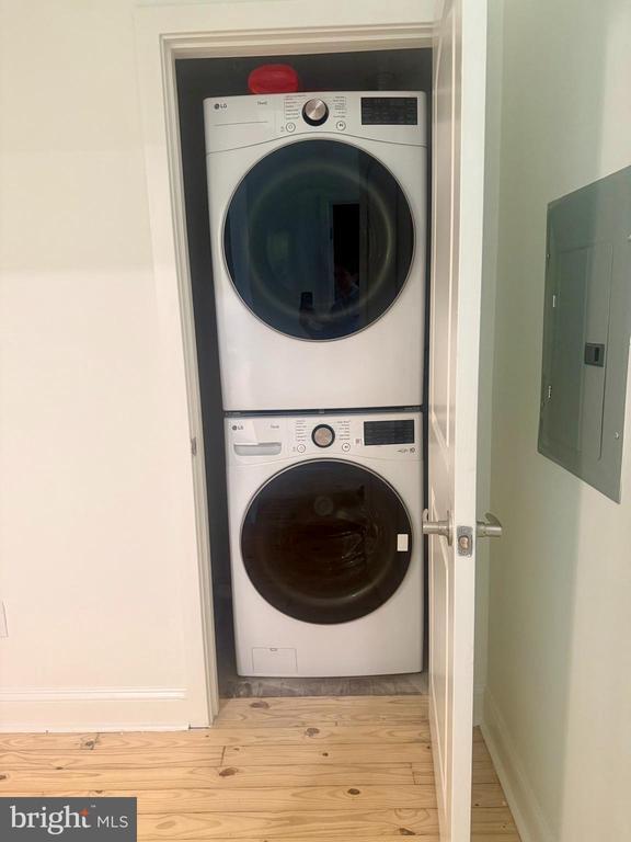 Photo - 1733 Chestnut St Unit 304