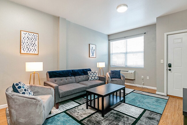 Prime Place Manhattan - Student Apartments