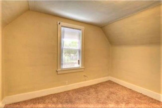 Photo - 1011 W Tremont St