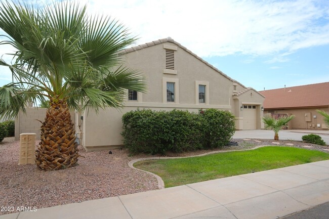Photo - 779 E Mead Dr