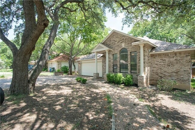 Building Photo - 1506 River Oak Dr Rental