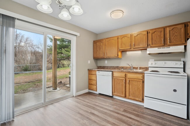 Photo - Penn Place Apartments