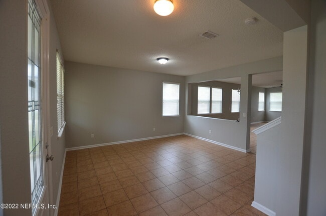 Photo - 4530 Oak Moss Loop