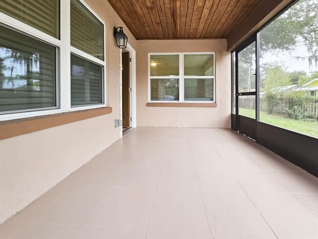 Photo - 518 NW 27th Ave