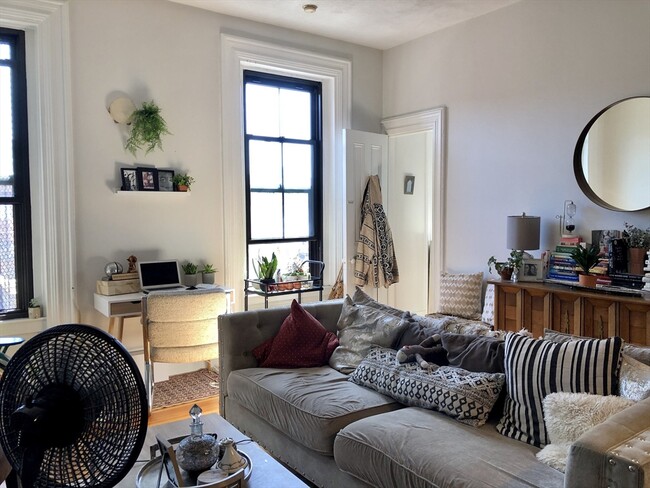 Photo - 701 Massachusetts Ave Unidad 6 Rental