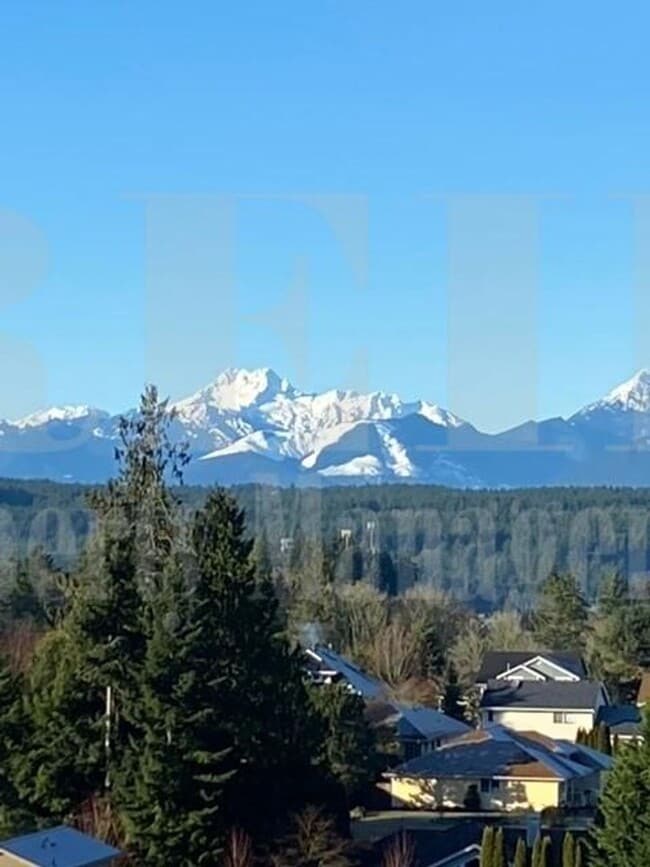 Photo - Mountain Views - 3 Bedroom Poulsbo Rambler
