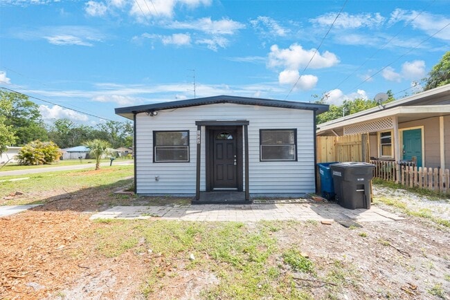 Photo - Cute 2bdrm/1bath House for rent ** Ready now ** Section 8 OK