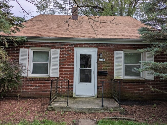 Building Photo - 3145 Brock Dr