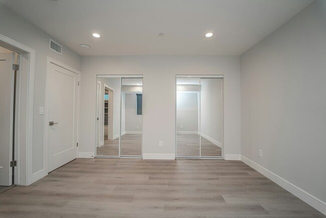 Photo - 2115 Holly Dr