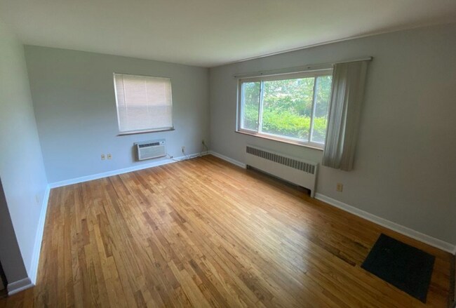 Photo - 2739 Lafeuille Ave Apartments Unit 2