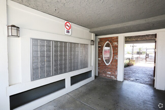 Mail