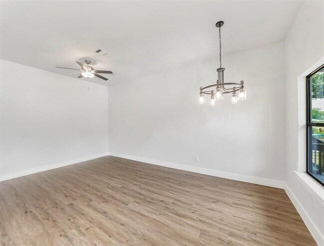 Photo - 4818 Paula St