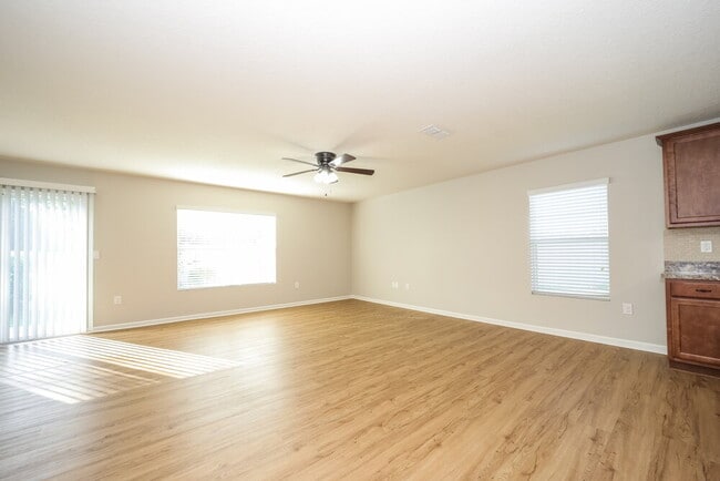 Photo - 45014 Ingleham Cir