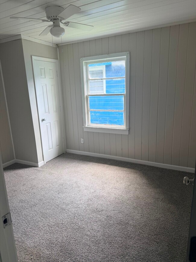 466 Bayshore Duplex Unit A