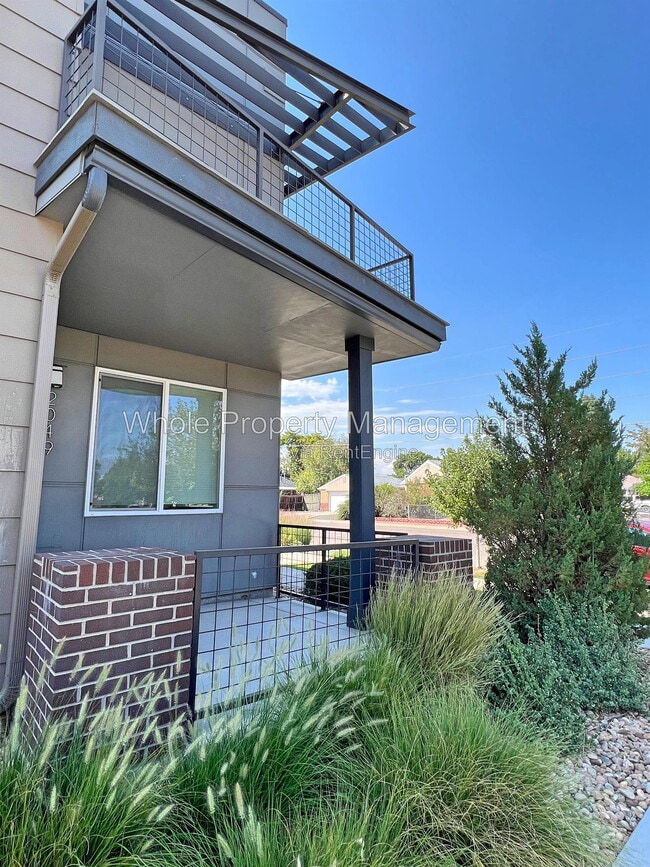 Photo - 2049 W 67th Pl