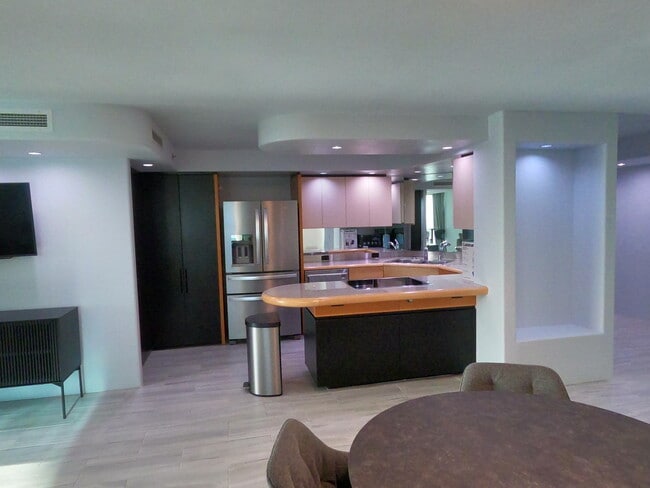 Photo - 66 Queen St Unit 1901