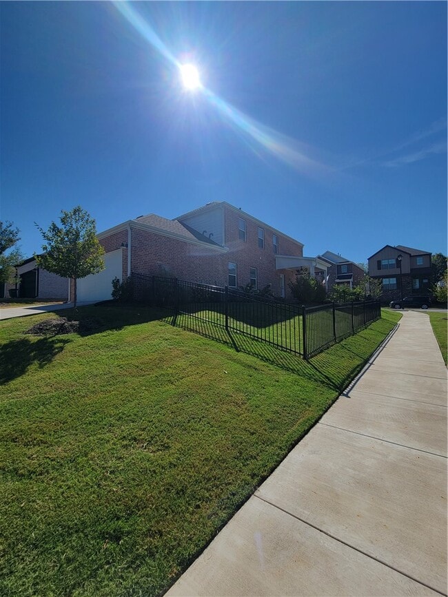 Photo - 2302 E Frontier Elm Dr