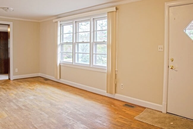 Photo - 601 Parkway Blvd