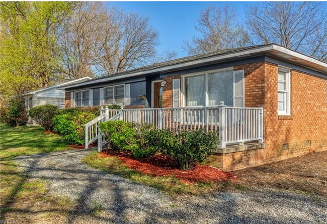 Photo - 2201 E Florida St