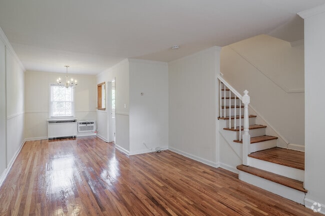 2BR, 1BA Duplex - Living Room