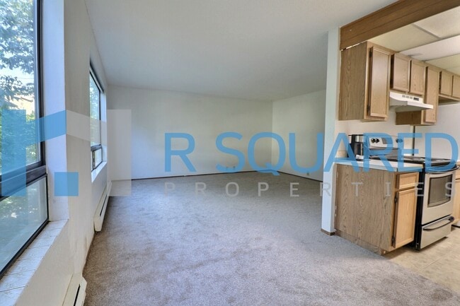 Photo - 3000 SW Avalon Way