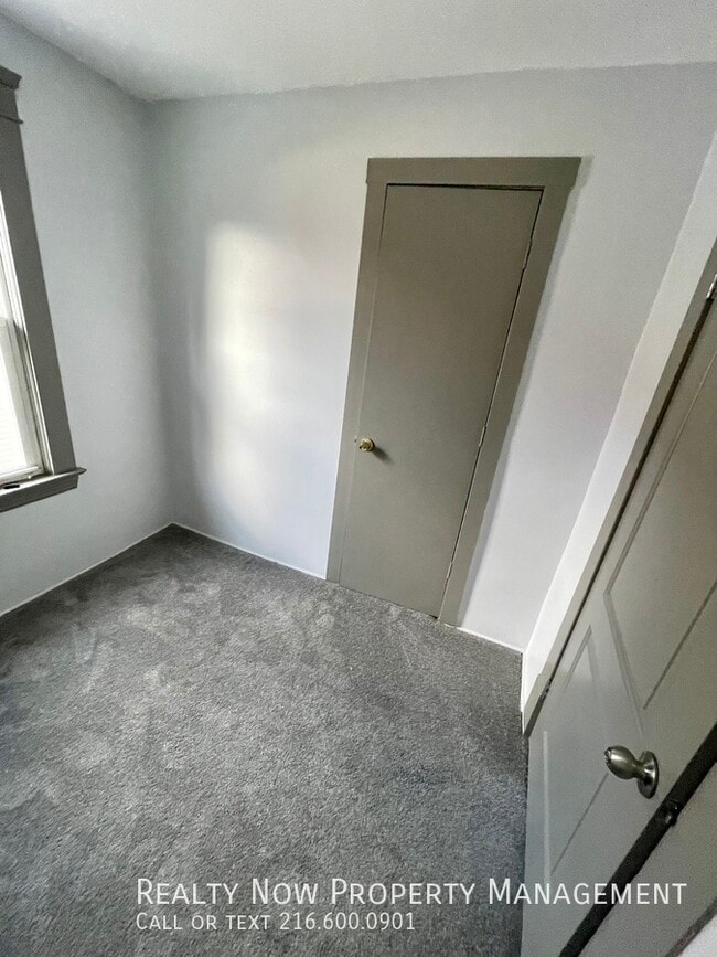 Photo - 2813 Marvin Ave Unit 2