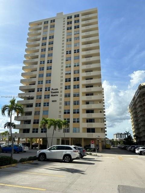 Building Photo - 1833 S Ocean Dr Unit 1003