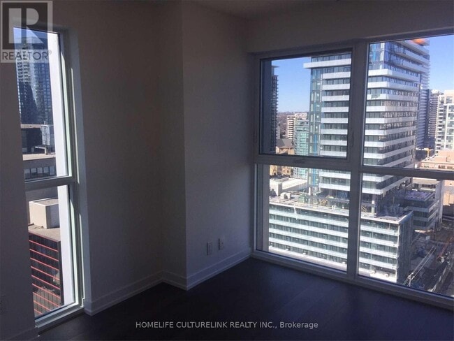 Photo - 125 Redpath Ave Unit 1805