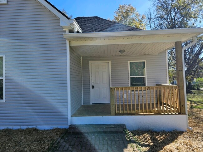 Photo - 1334 Delaware Ave