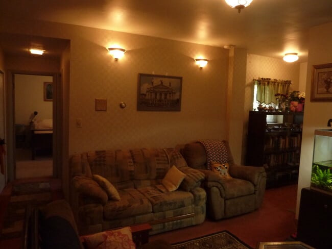 Photo - 749 S Millvale Ave