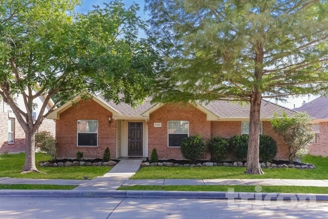 Building Photo - 2965 Misty Ridge Ln