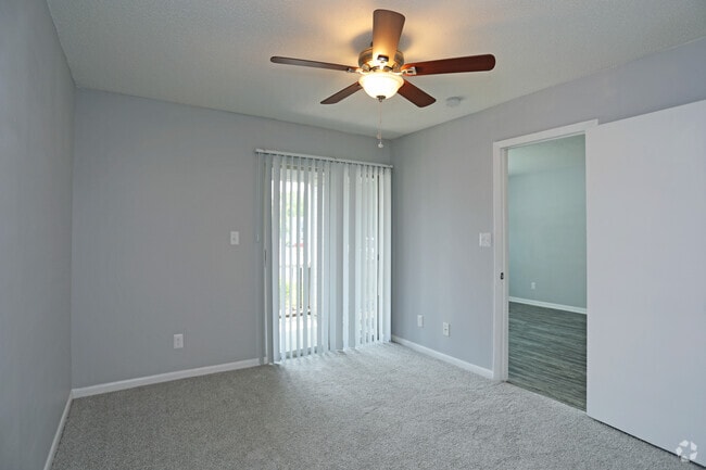 Chatham Wood Apartments