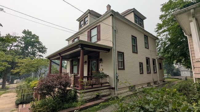 Photo - Welcome to this fully furnished 3-bedroom, 1.5-bath home in Massillon
