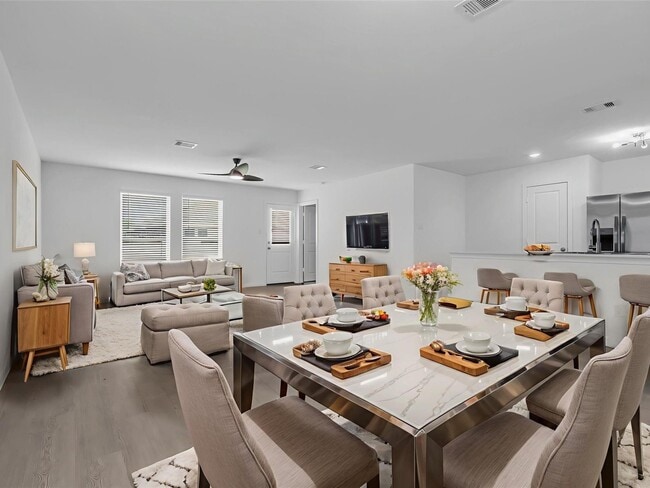 Photo - 277 Douglas Hls Dr