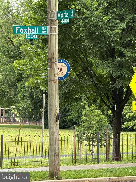 Photo - 4413 Volta Pl NW