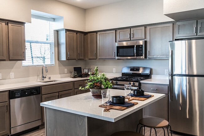 ARISTA APARTMENT HOMES