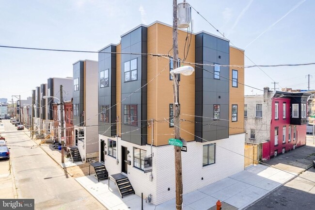 5 Bedroom Townhome in Philadelphia - 5 Bedroom Townhome in Philadelphia