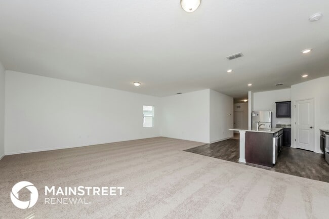 Photo - 221 Hidden Lk Lp