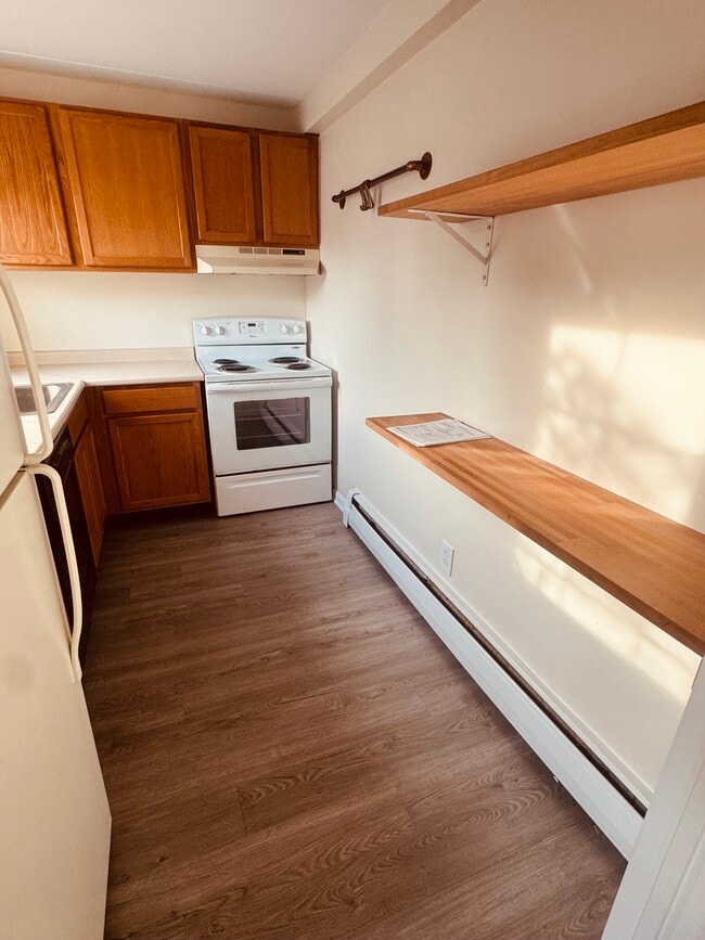 Photo - 216 N Monroe St