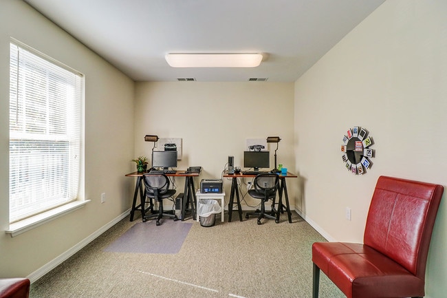 Photo - Pinecrest Greene