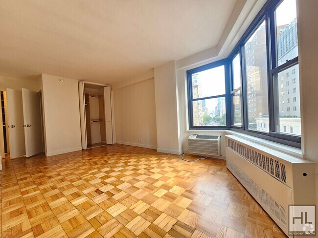Building Photo - Fourth Avenue Unit 5B Rental